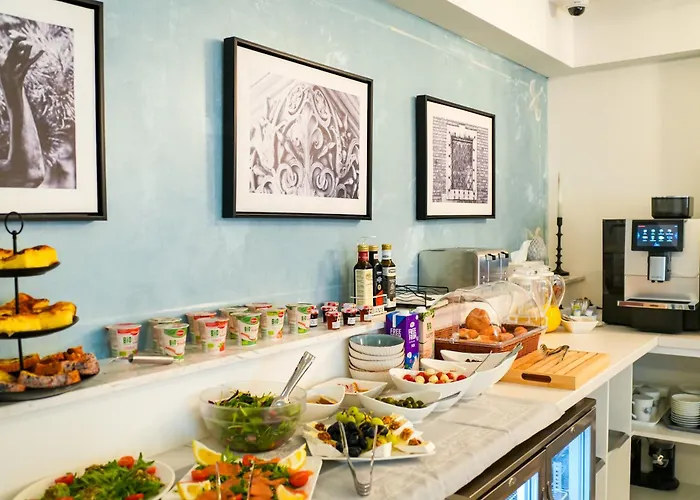 Tomis 11 Hotel Constanţa