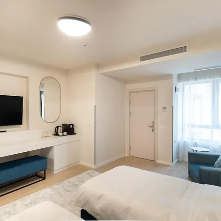 Tomis 11 Hotel