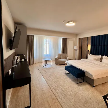 Tomis 11 Hotel 4*