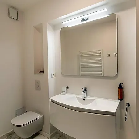 Tomis 11 4*