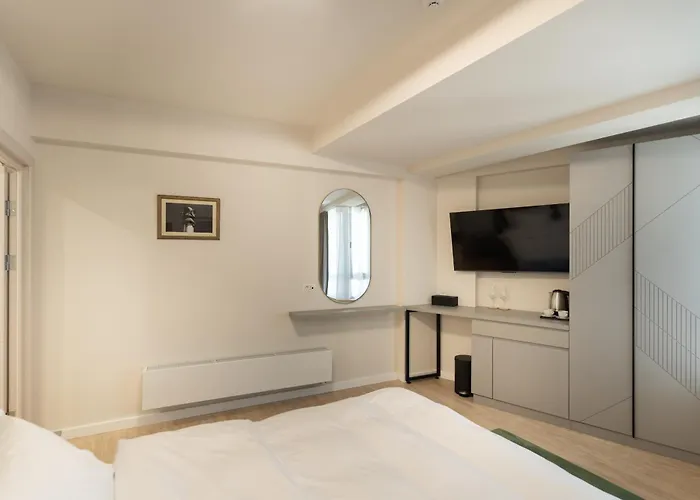 Tomis 11 Hotel Constanţa